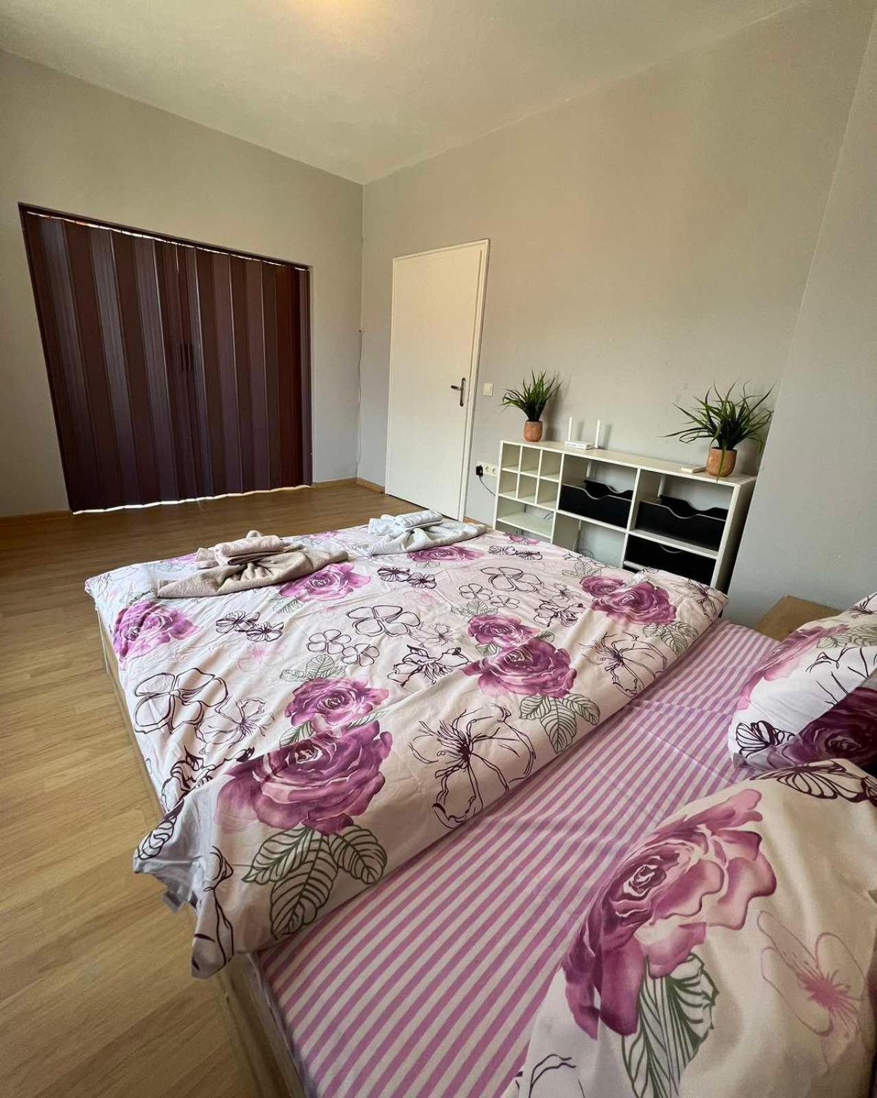 Rio Sunny 2Bdr Apt Near Ndk - Metro - Non-Stop Paid Public Parking 索菲亞 外观 照片